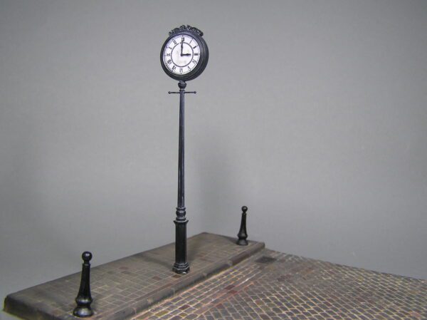 MiniArt 35560 STREET LAMPS & CLOCKS - Imagen 7