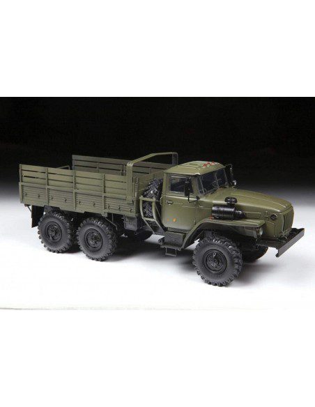 3654 - ZVEZDA - 1/35 - Ural 4320 Truck - Imagen 6
